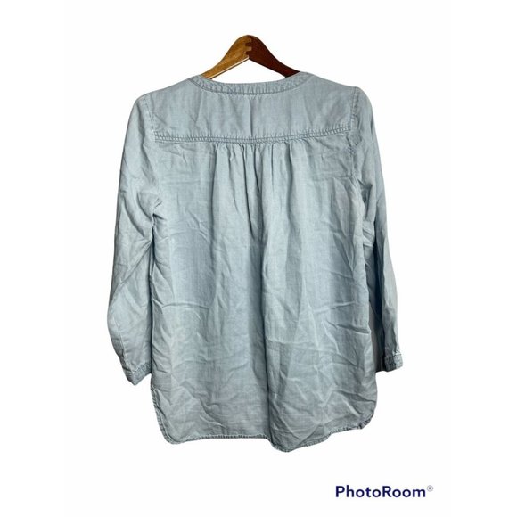 Anthropologie Cloth & Stone Pop Over Top SIZE Small Light Blue Two Pock… - Picture 2 of 2